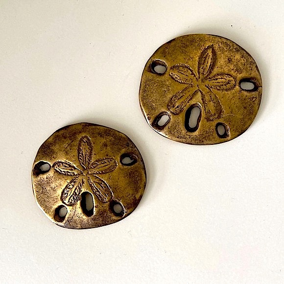 2 brass Sand Dollar Paperweights Coastal Beach Seaside Shells Decor - Picture 2 of 7